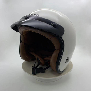 Safe And Lightweight Motorcycle Helmet for Riding With Full Face Shield 
